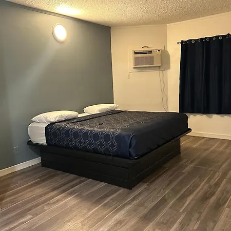 Budget Inn Hollywood